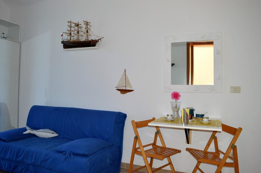 Ferienwohnung House Grecale Moneglia Zimmer foto